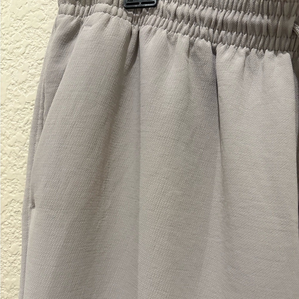 Wilfred Lodge Pants size large slacks aritzia - Picture 3 of 10